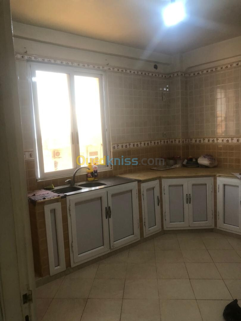 Vente Appartement F3 Alger Bordj el bahri