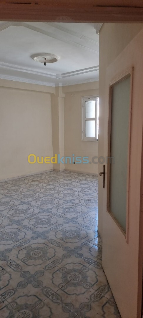 Vente Appartement F2 Alger Kouba