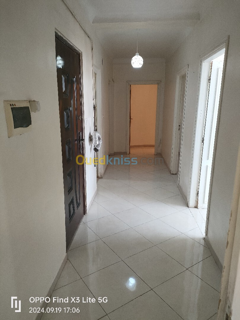 Location Appartement F3 Oran Bir el djir