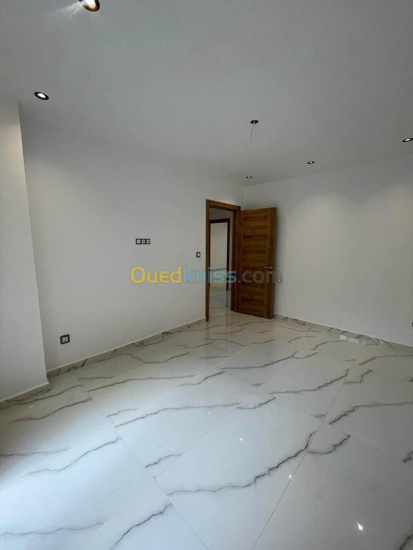 Vente Appartement F4 Alger El achour