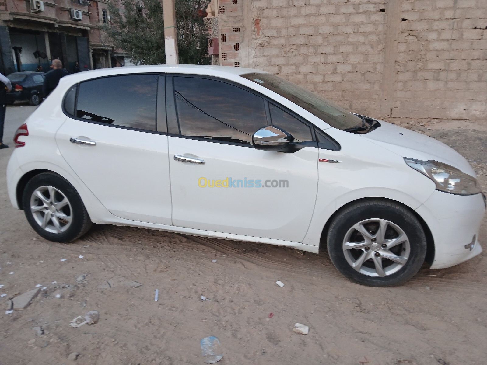 Peugeot 208 2015 Access