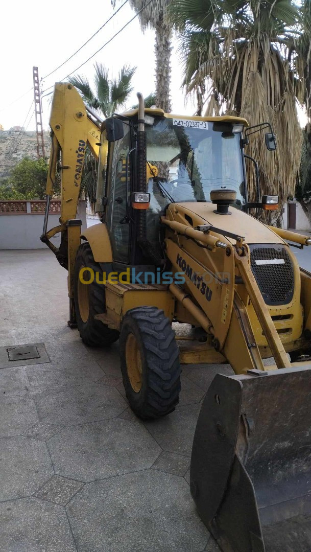 Komatsu WB93 rétro chargeur 2012