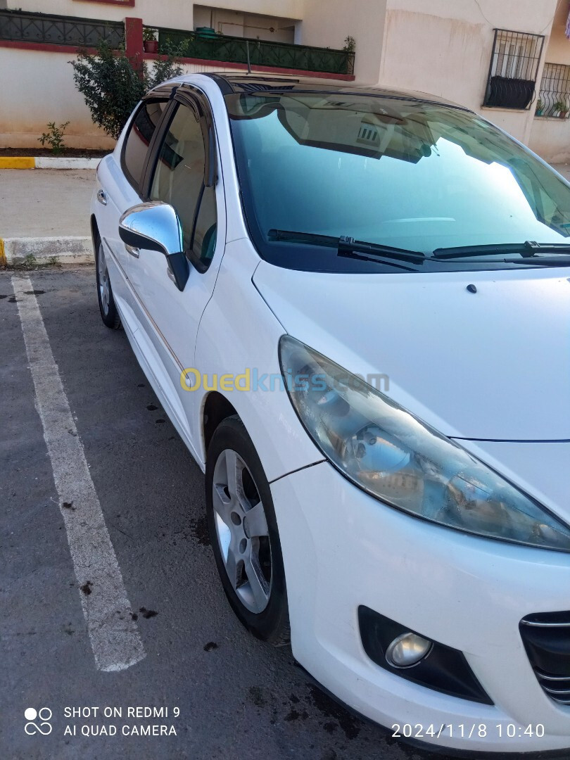 Peugeot 207 2011 