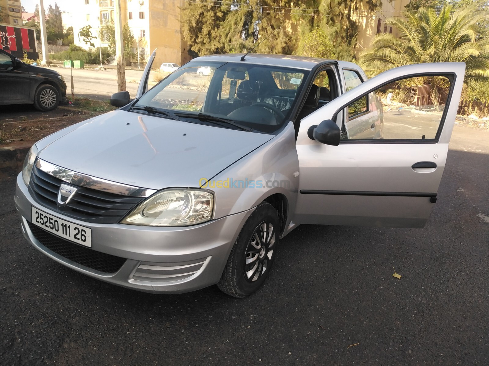 Dacia Logan 2011 لوقان