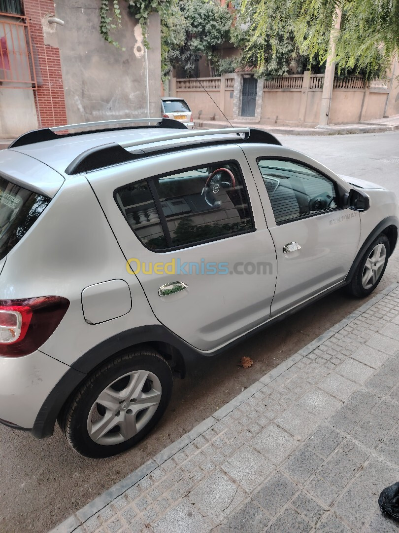 Dacia Sandiro 2015 Sandiro