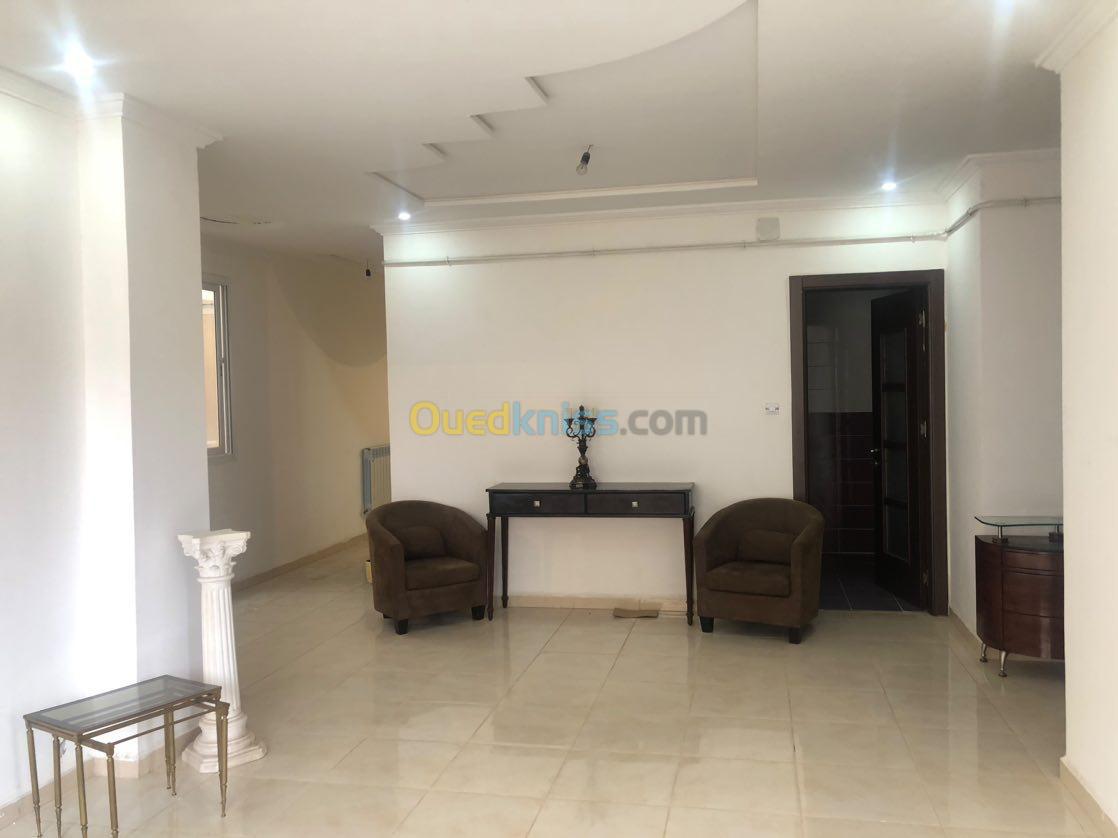 Location vacances Appartement F4 Mostaganem Mostaganem