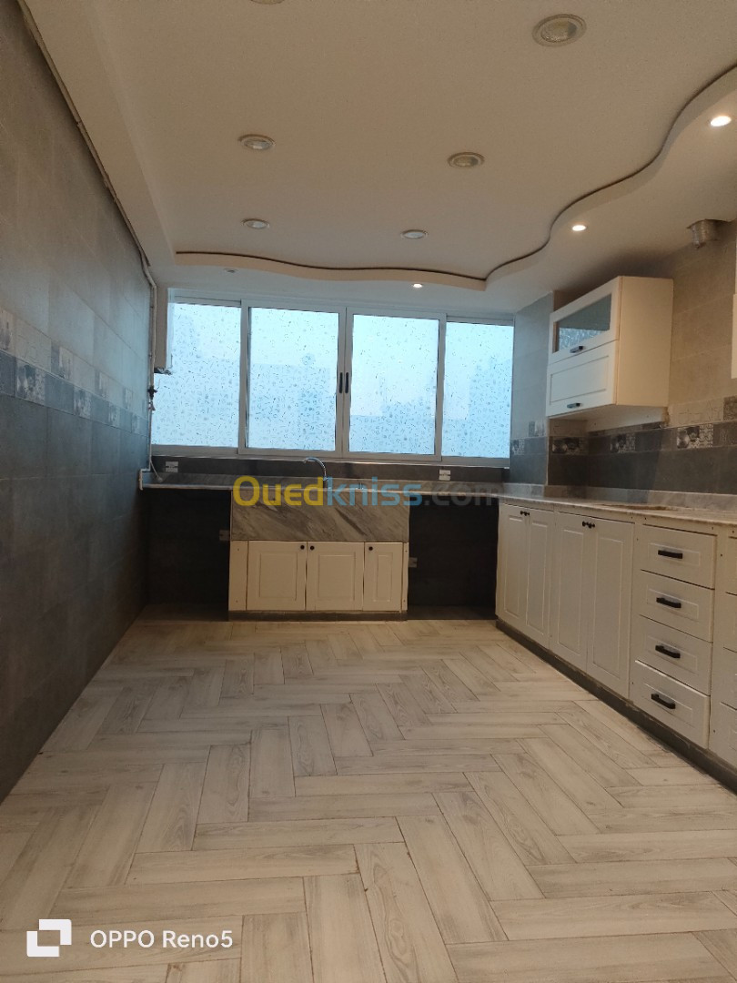 Vente Appartement F4 Oran Bir el djir