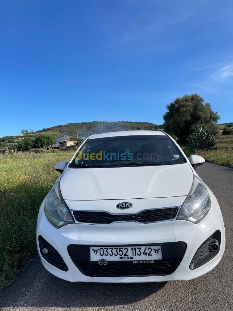 Kia Rio 2013 Kia rio 4