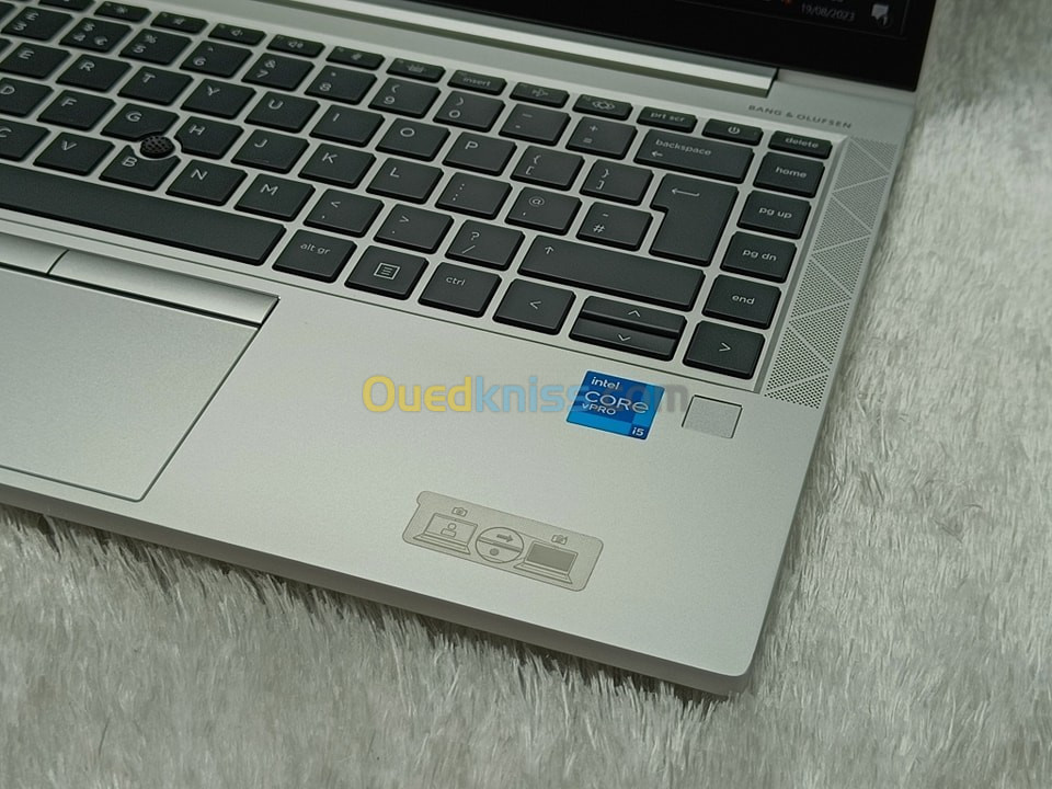 HP Elitebook 840 G8 i5 1145G7 vPro 8/512GB Long duration Battery 14" IPS