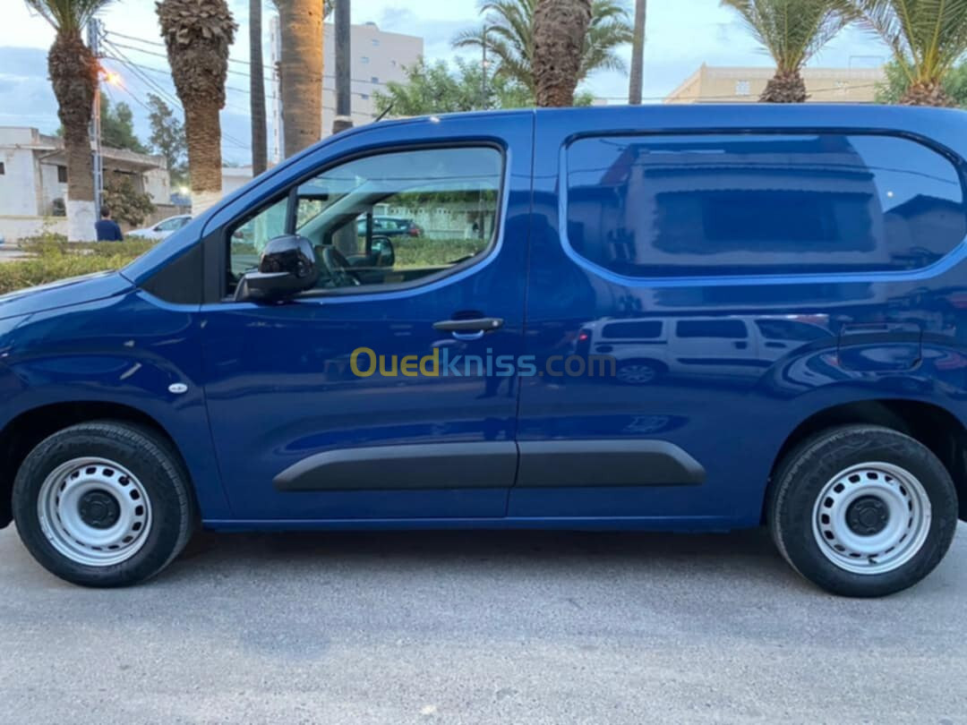 Fiat Doblo 2024 Italy