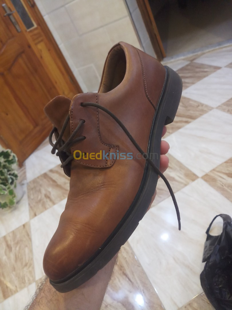 chausseur clark original presque neuf