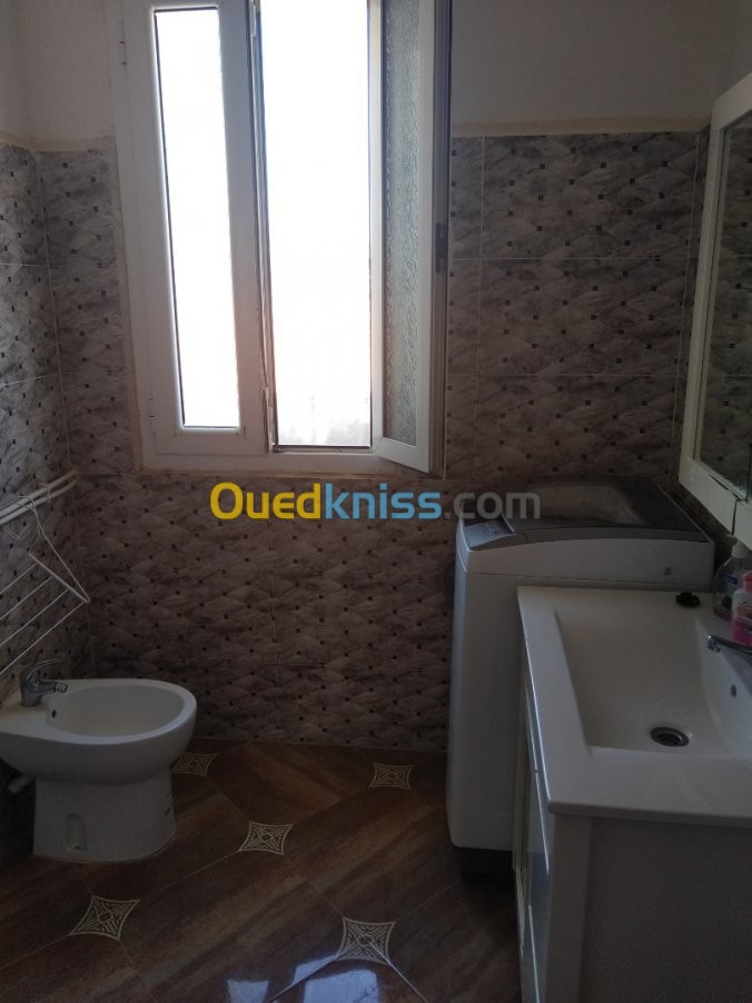 Location Appartement F4 Jijel Jijel