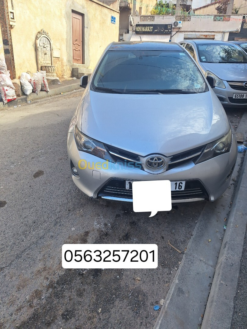 Toyota Auris 2014 Dynamique +