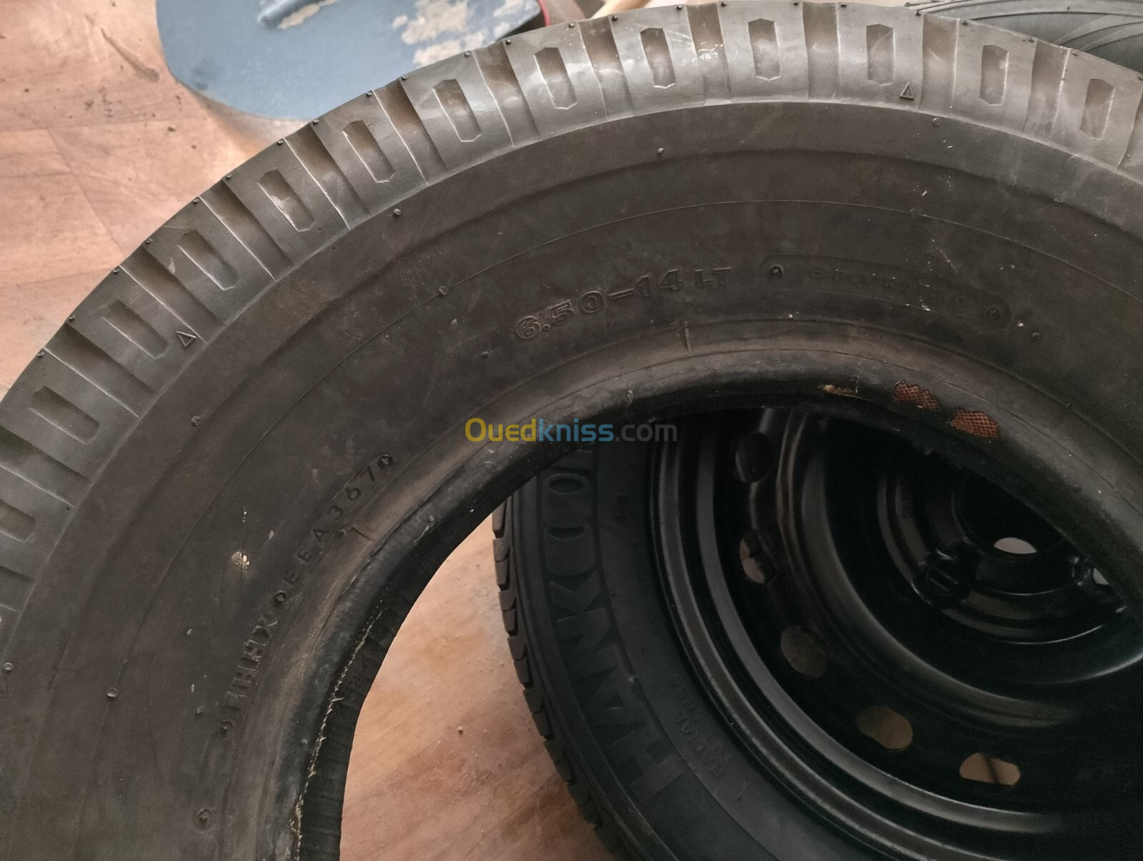 Pneu Bridgestone 650-14 LT