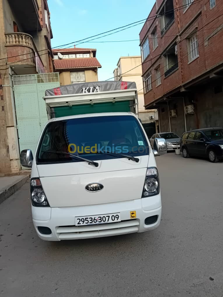 Kia k2700 2007