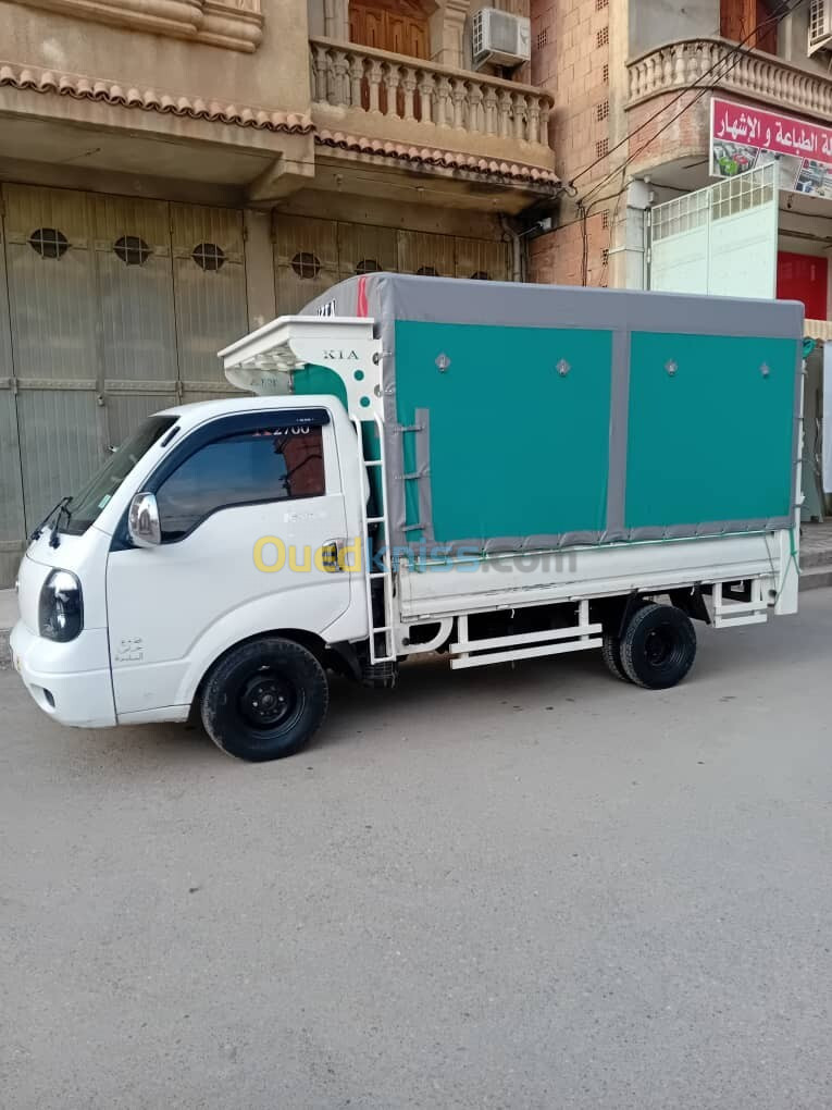 Kia k2700 2007