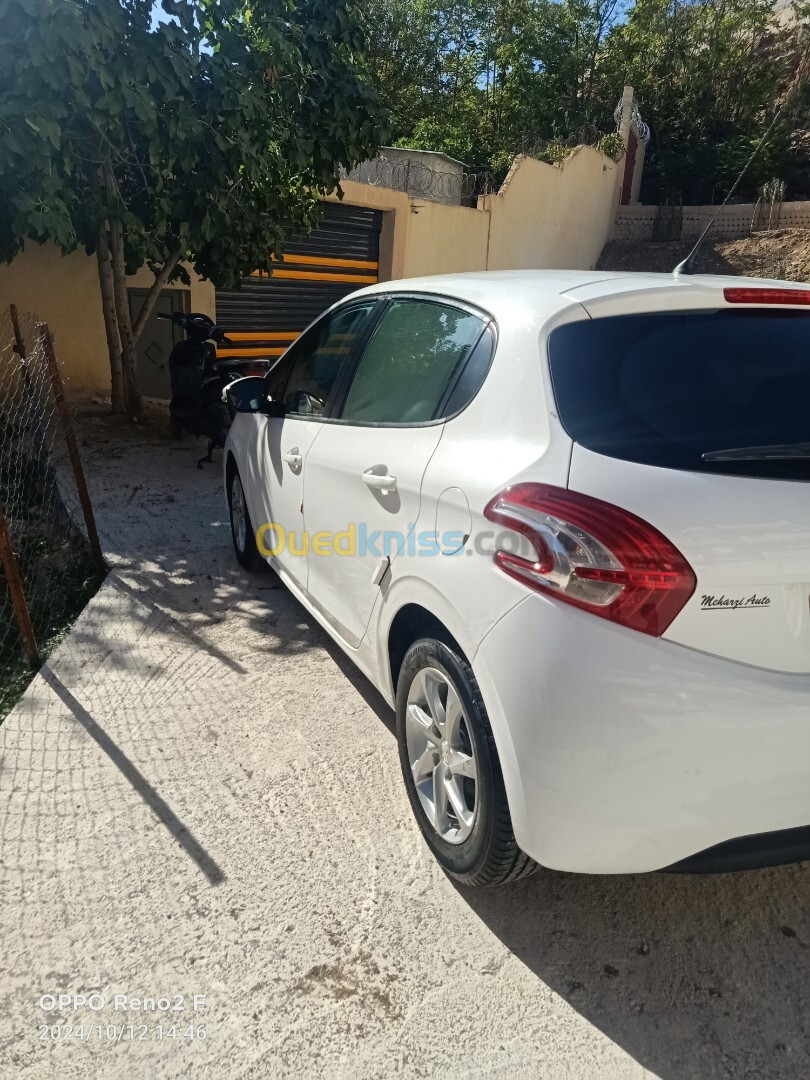 Peugeot 208 2015 Active