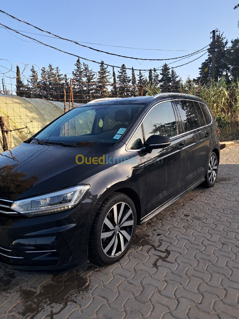 Volkswagen Touran 2016 R  line