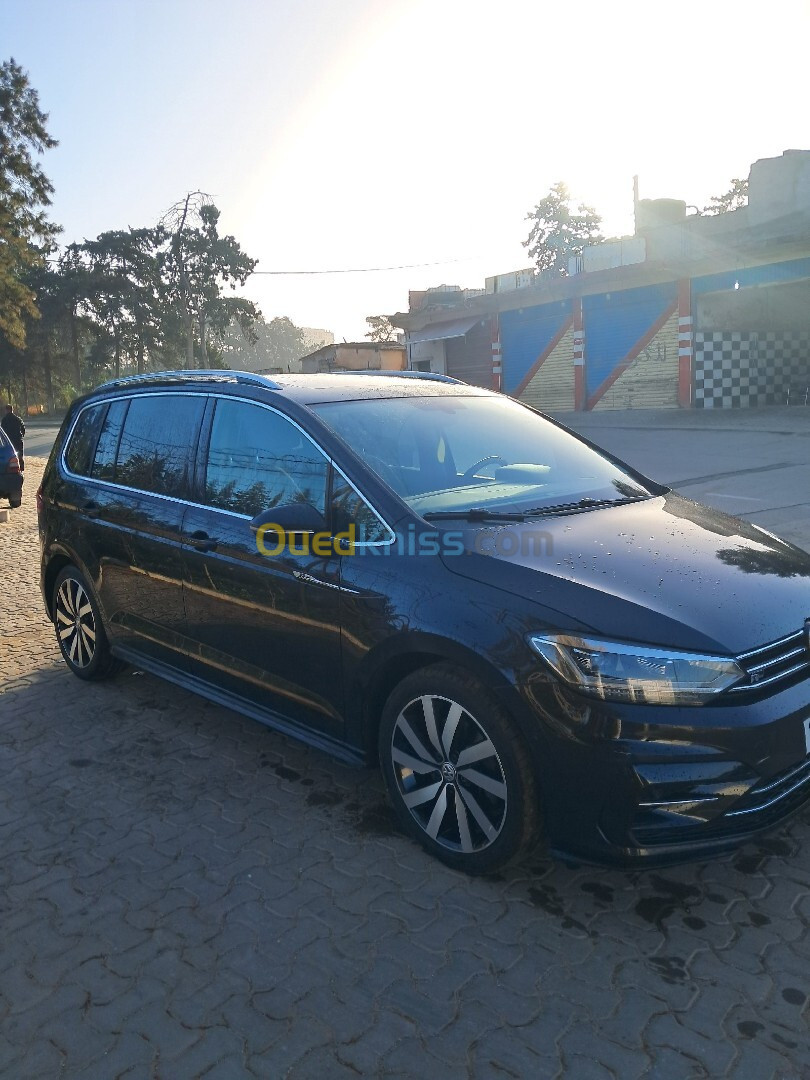 Volkswagen Touran 2016 R  line