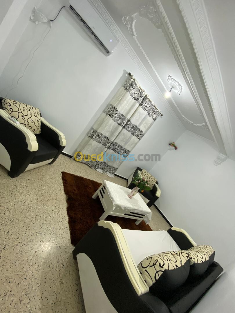 Location vacances Niveau De Villa F3 Alger Bab ezzouar