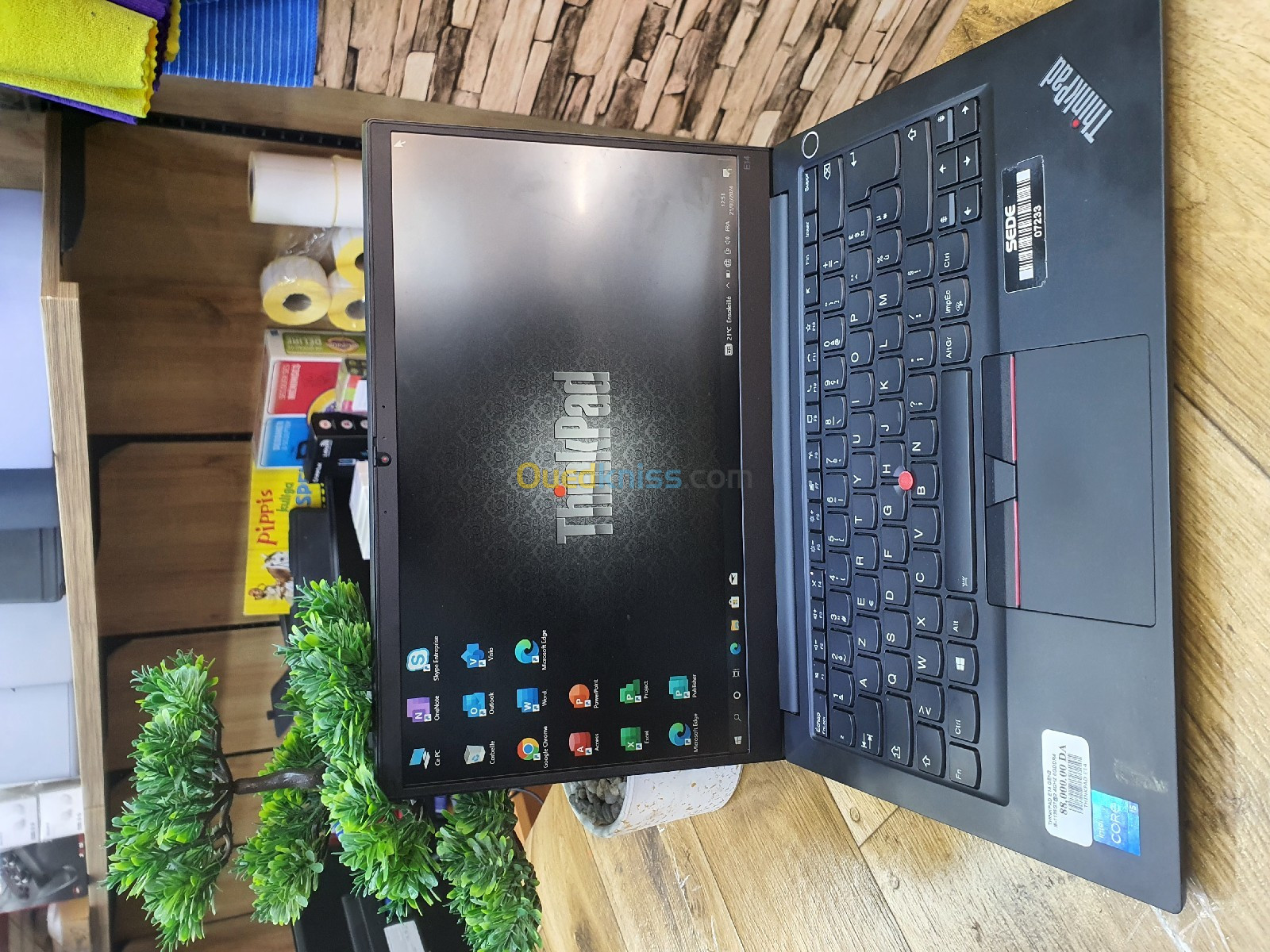 LENOVO THINKPAD E14