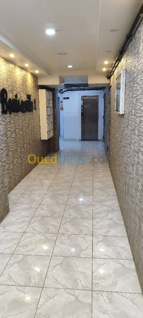 Location Appartement F3 Oran Ain el turck