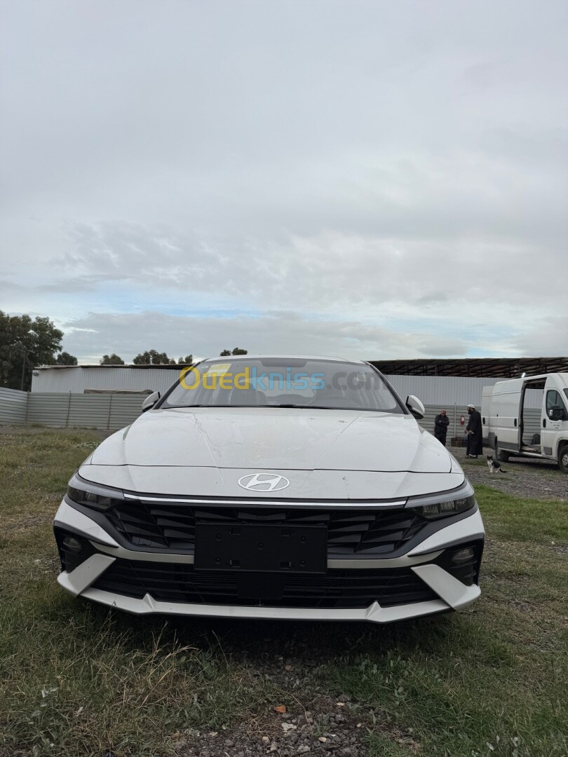 Hyundai Elentra 2024 Tout option