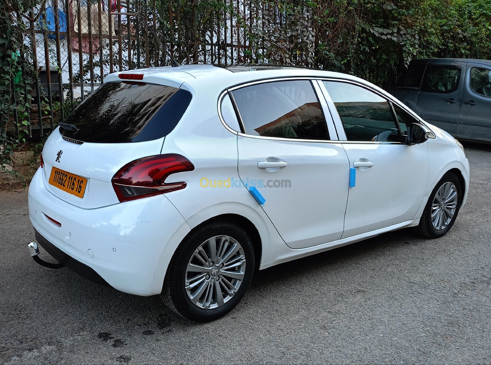 Peugeot 208 2016 Allure Facelift