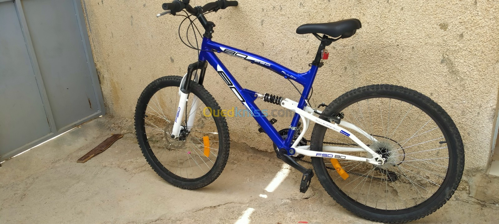 2 vélos occasion comme neuf 