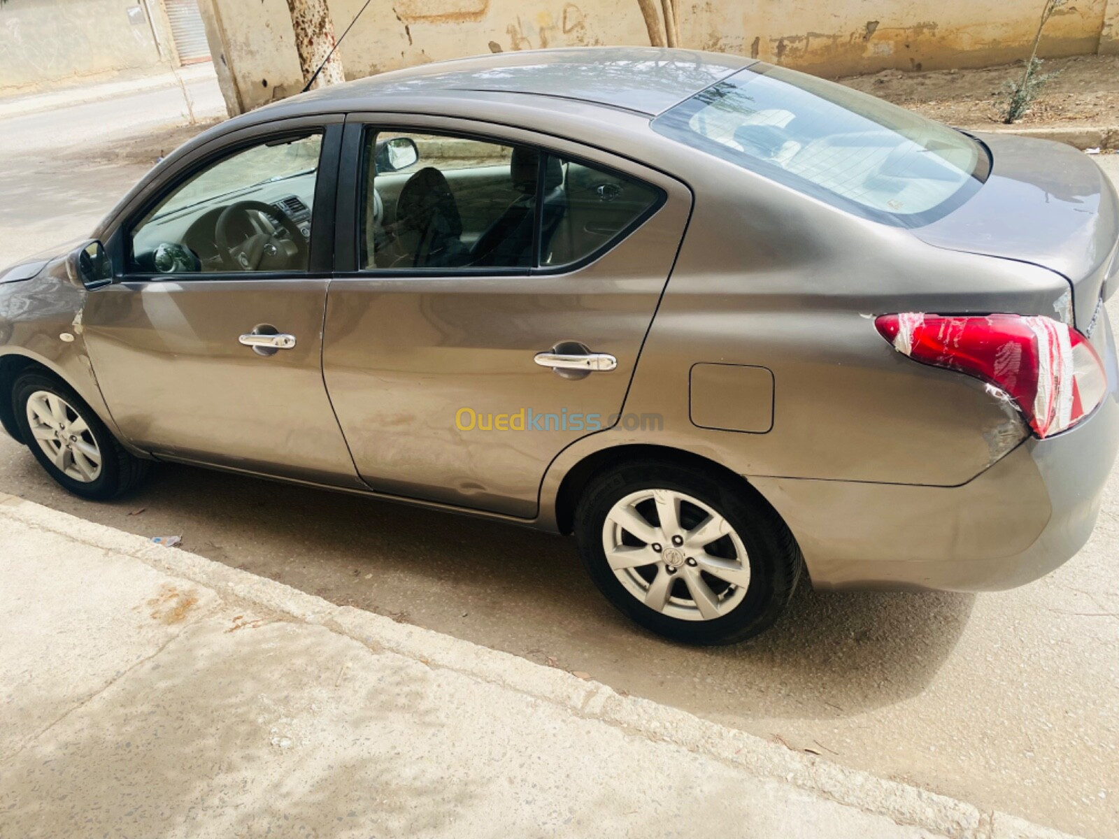 Nissan Sunny 2012 Sunny