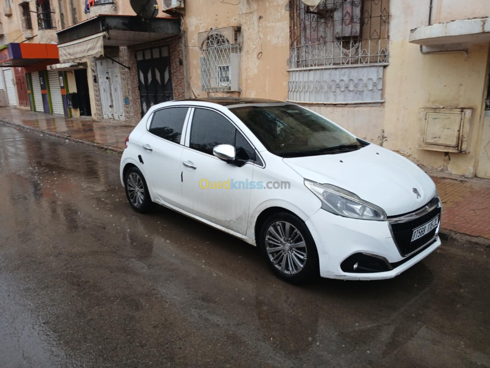 Peugeot 208 2015 Allure Facelift