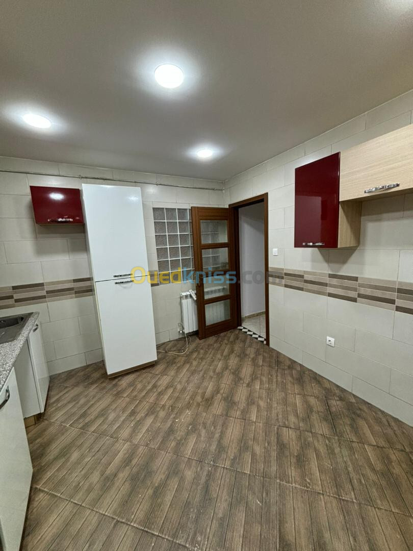 Location Appartement F3 Alger Draria