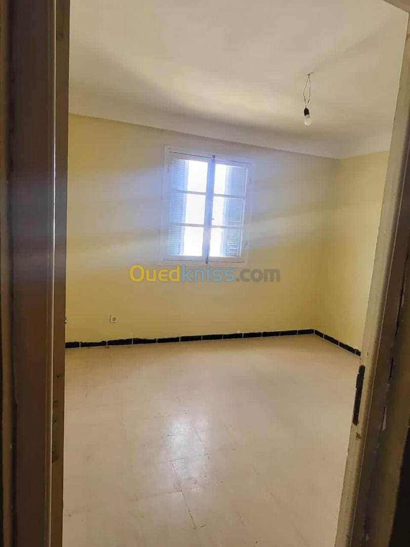 Vente Appartement F3 Alger Hraoua