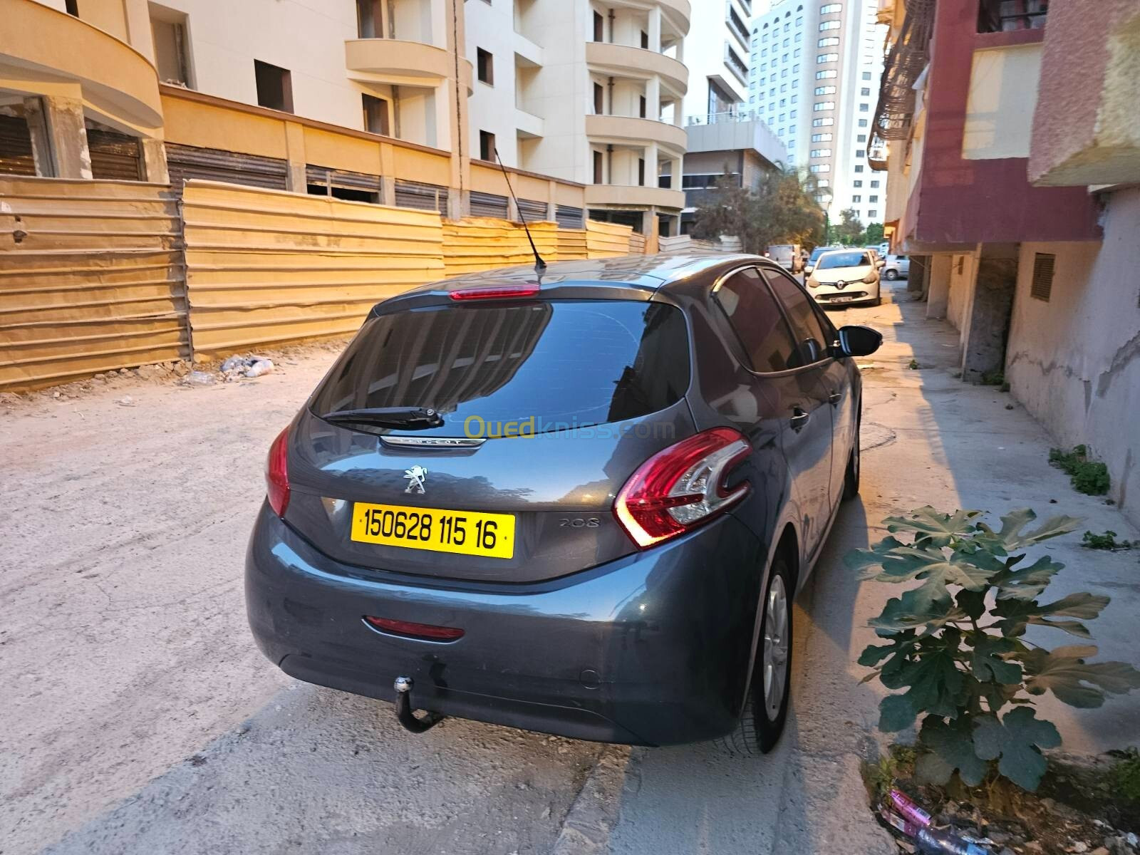 Peugeot 208 2015 Active Facelift