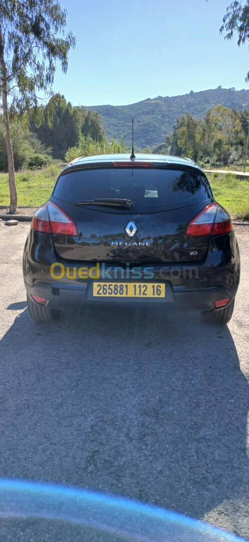 Renault Megane 3 2012 Play