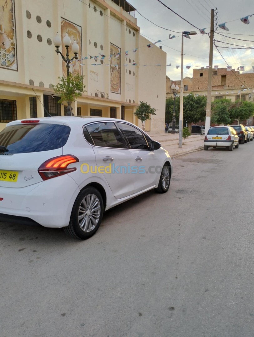 Peugeot 208 2015 Allure Facelift