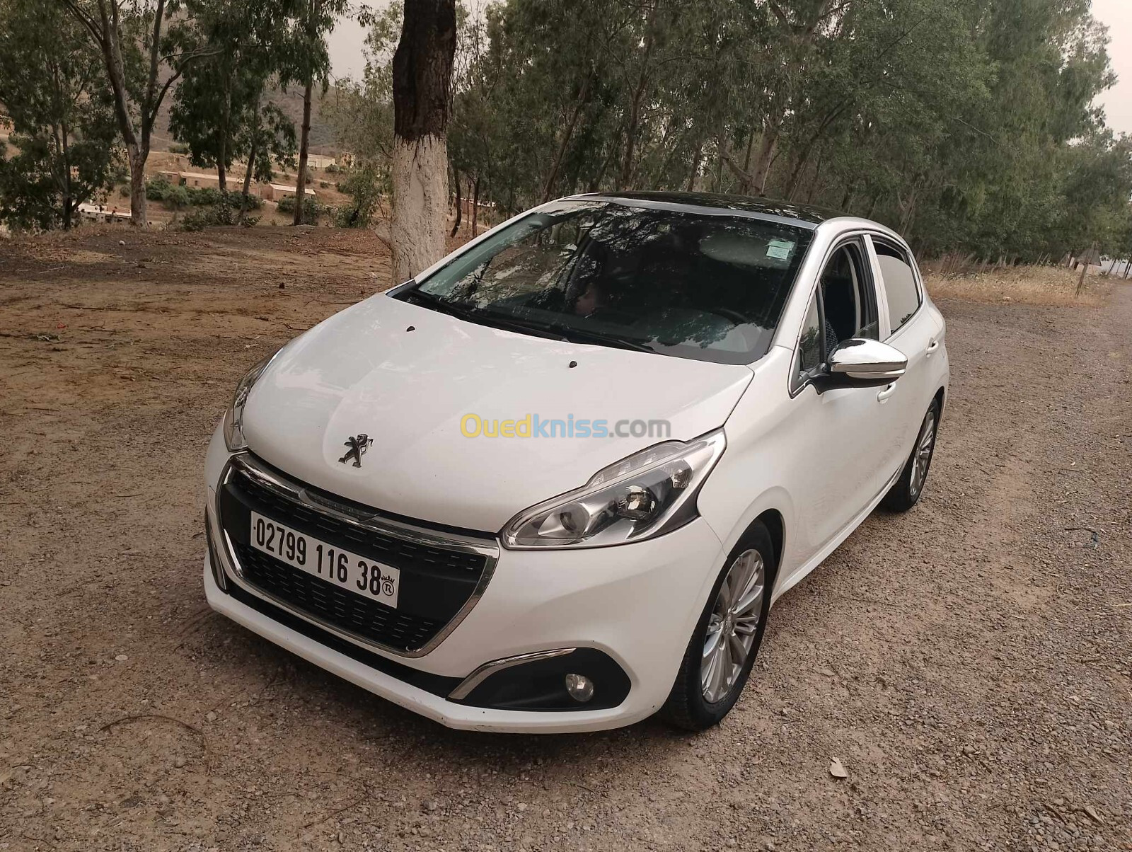 Peugeot 208 2016 Allure Facelift