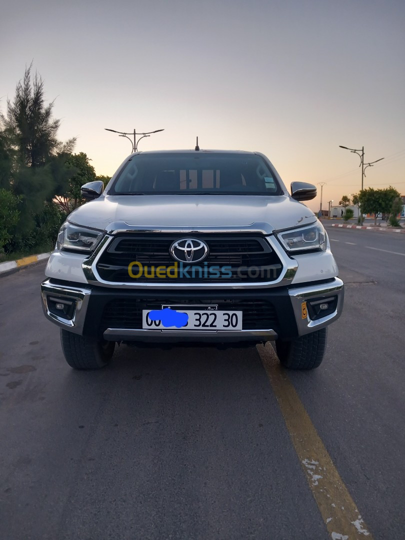 Toyota Hilux 2022 LEGEND DC 4x4 Pack Luxe