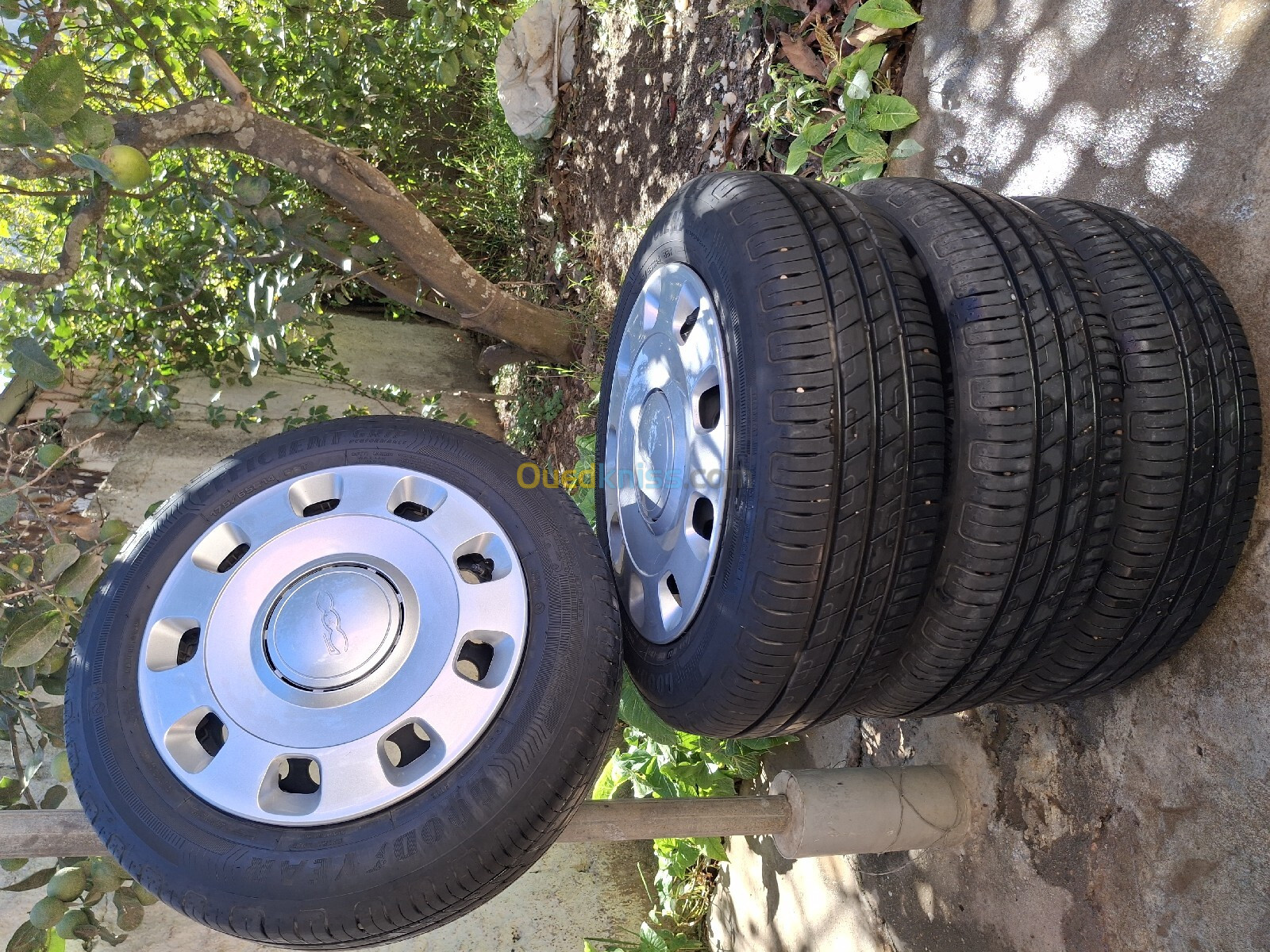 Série jantes alliage fiat 500 par 14 goodyear 