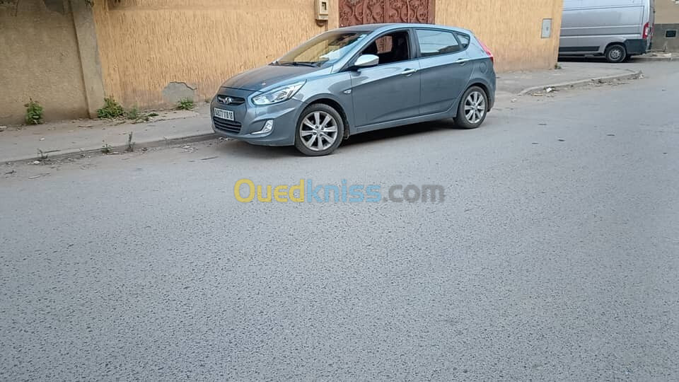 Hyundai Accent RB  5 portes 2018 Préstige