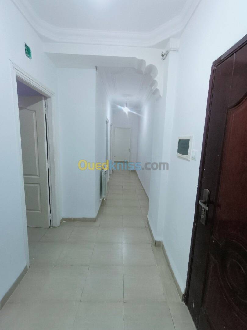 Location Appartement F3 Alger Belouizdad