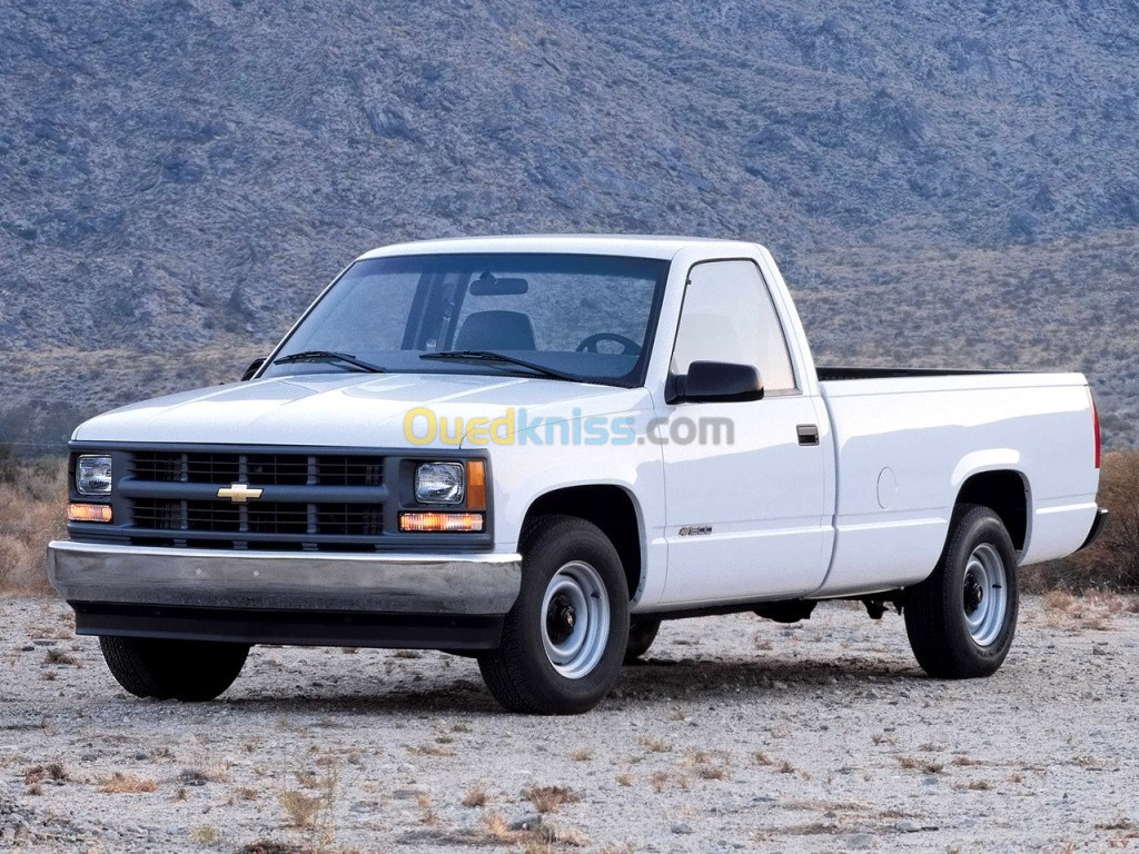 Chevrolet Blazer Suburban GMC Sierra Jimmy 1981 