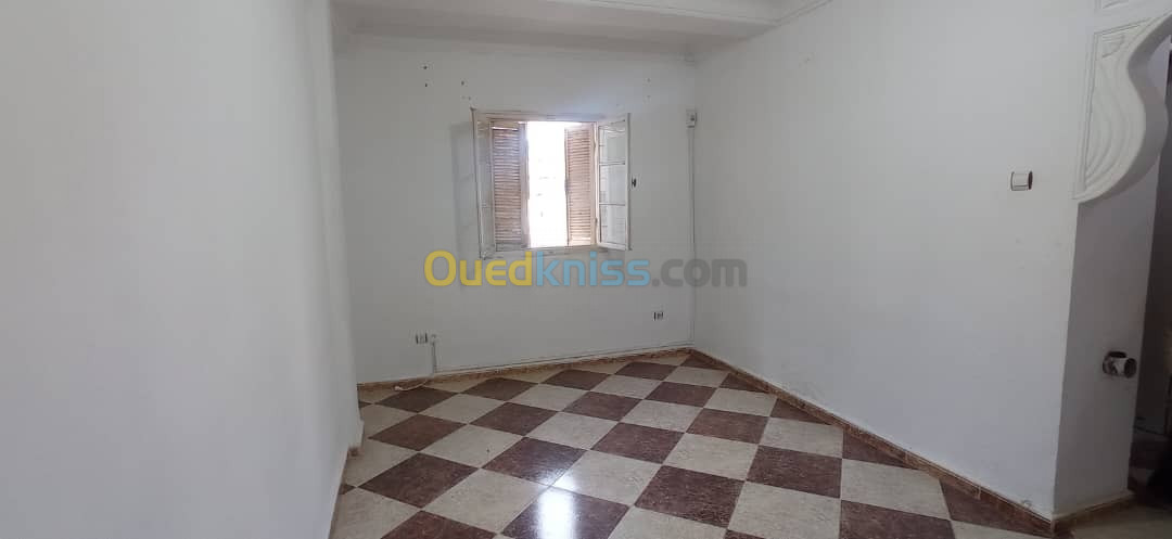 Location Appartement F3 Oran Bir el djir