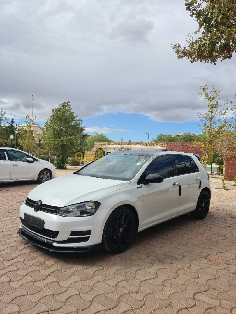 Volkswagen Golf 7 2015 Trendline +