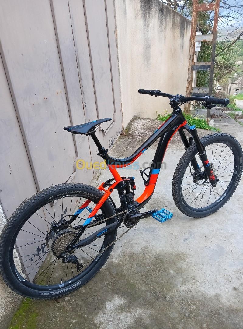 V lo vtt Enduro Giant Boumerd s Alg rie