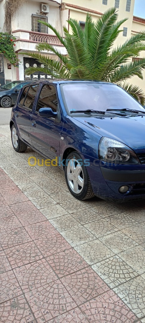 Renault Clio 2 2002 Clio 2 DCI 80 Ch