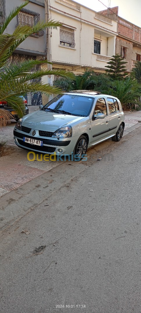 Renault Clio 2 1999 Initial