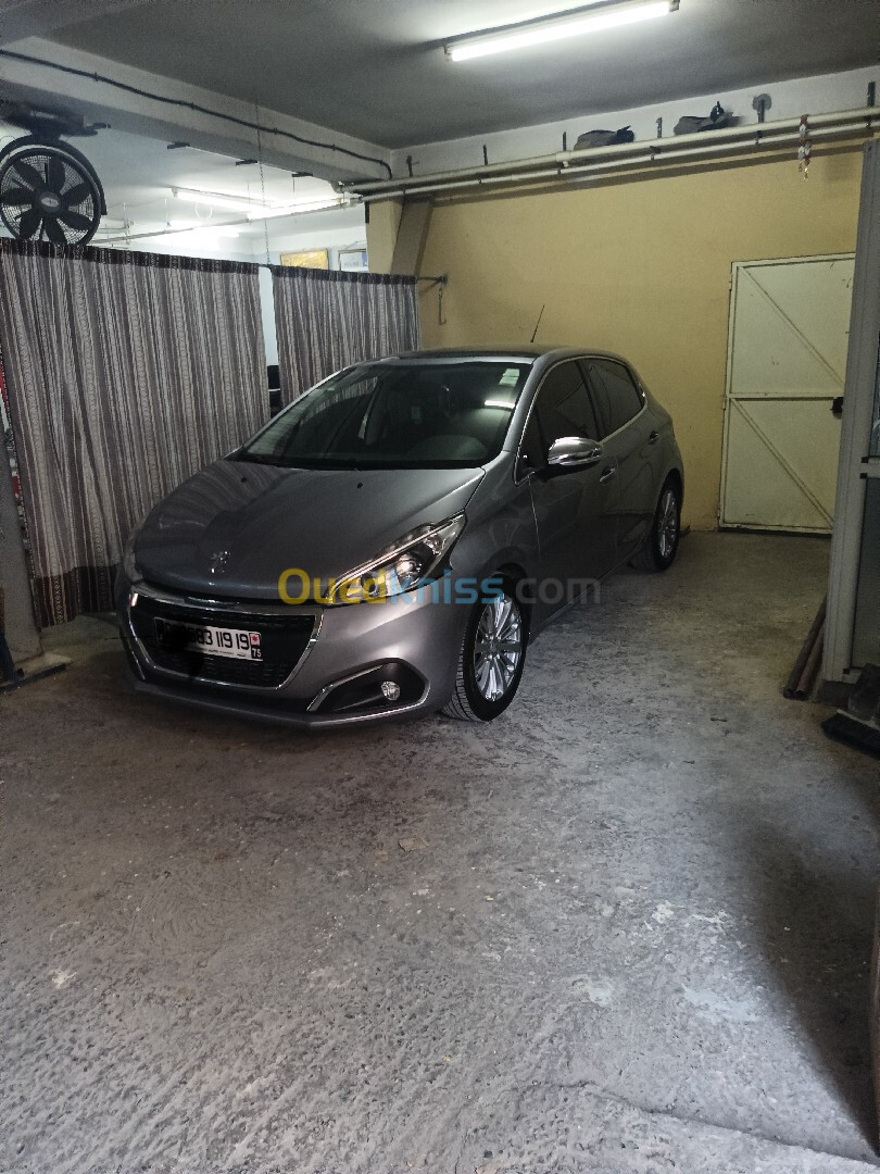 Peugeot 208 2019 Allure Facelift