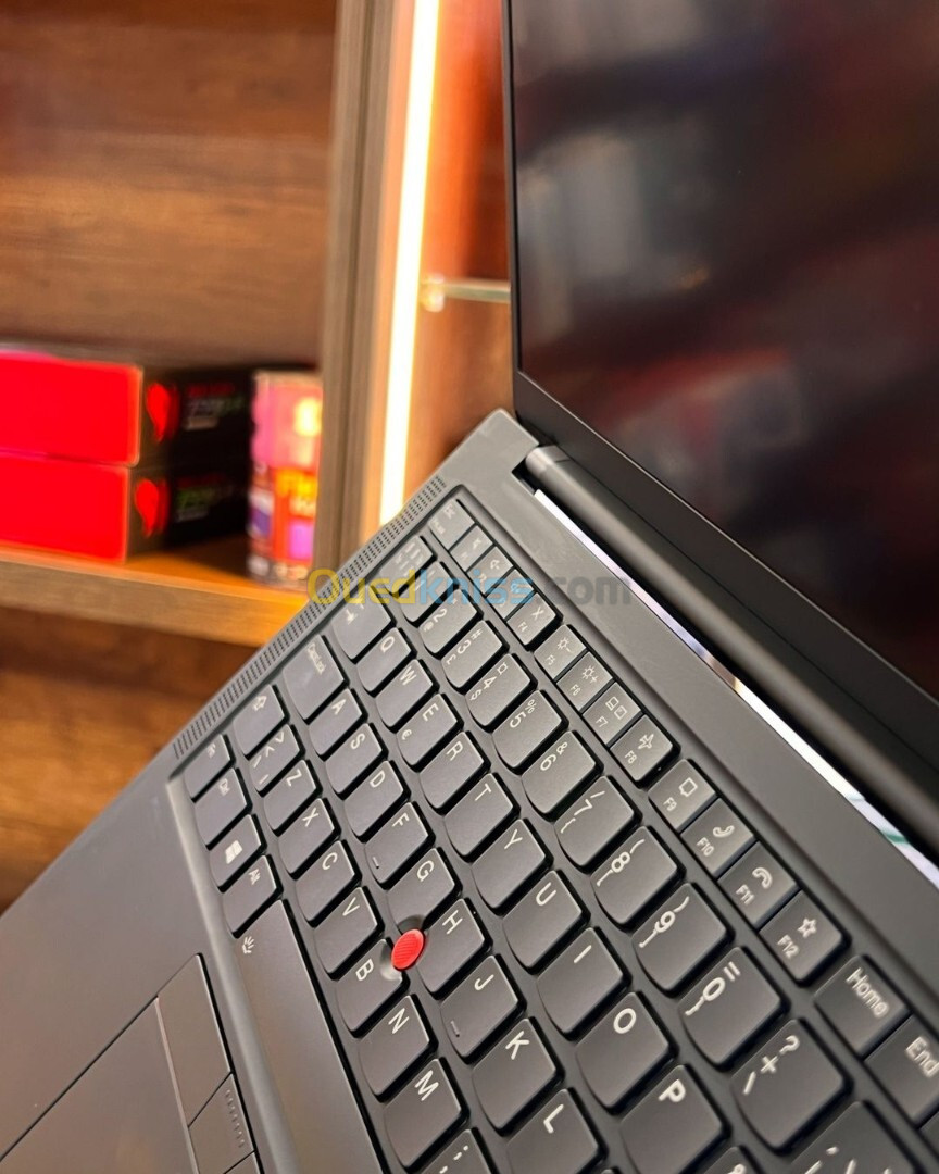 LENOVO THINKPAD X1 carbon I5 11eme 16gb/256gb iris xe