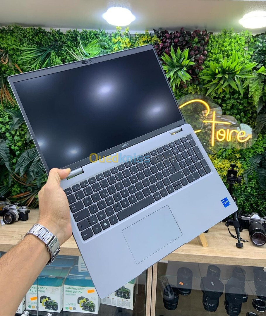 DELL LATITUDE 5540 i5 13EME 16GB/256GB IRIS XE